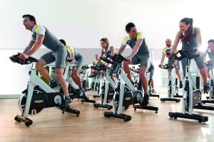 Pierde grasa y baja peso haciendo spinning con www.deporteysaludfisica.com